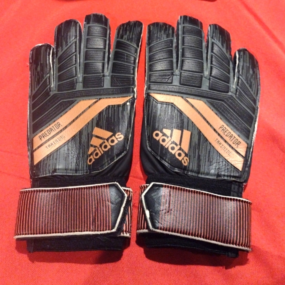 Adidas predator Goalie training Gloves